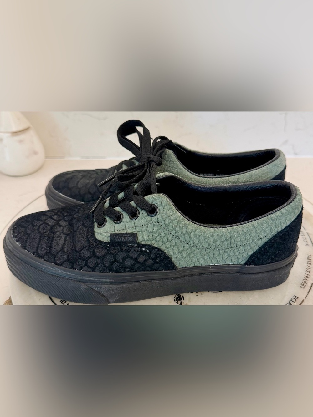 Vans x Harry Potter Slytherin Snake Texture Era Sneakers Women’s 7 Men’s 5.5 - Picture 4 of 9